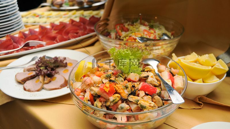 揭秘零食贴牌代工费用构成：关键因素及预算规划